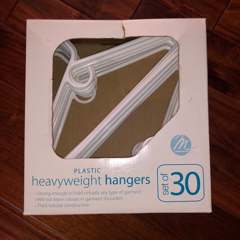 White Plastic Hangers, Heavy Duty